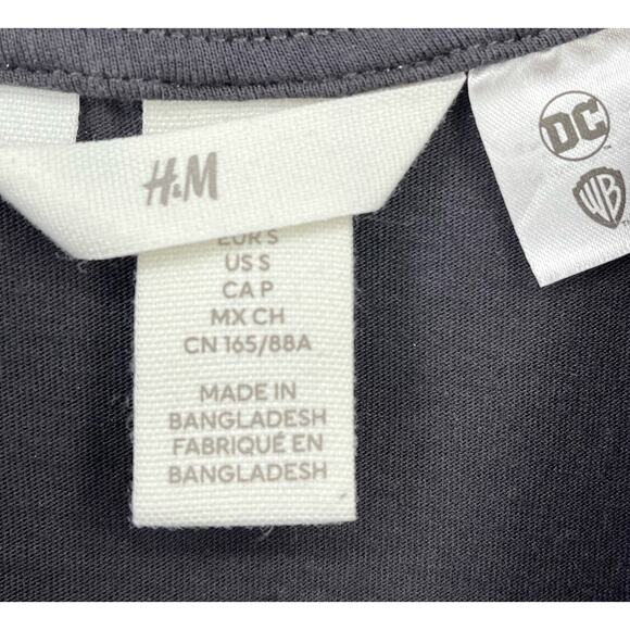 H&M Wonder Woman DC Comics Print T Shirt Mens Size Small - Picture 4 of 5